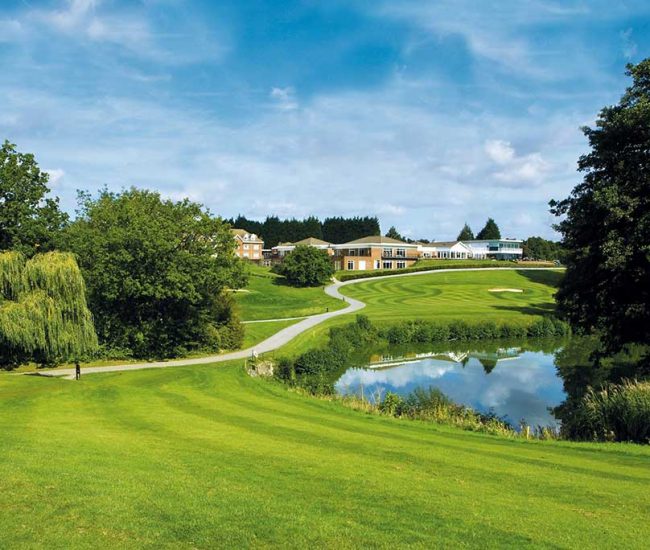 SbN-hotel-from-the-18th-tee-Gainsborough-Course
